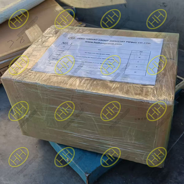 A182 F304 BSTP Hex Nipples and Reducer Couplings are ready to ship