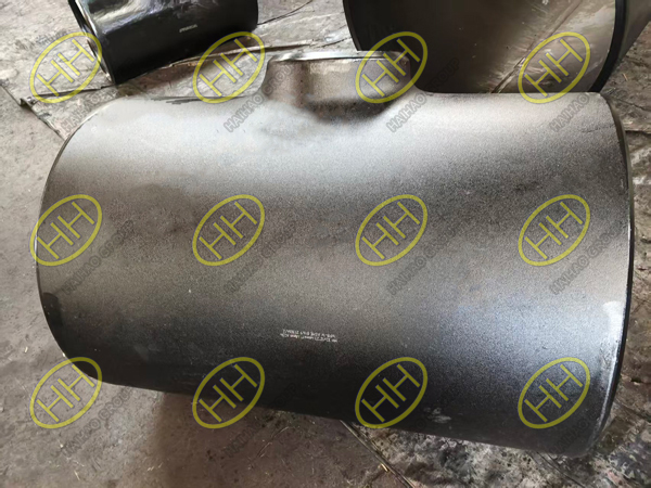 Large diameter ASME B16.9 ASTM A234 WPB-W reducing tee manufactured by Haihao Group