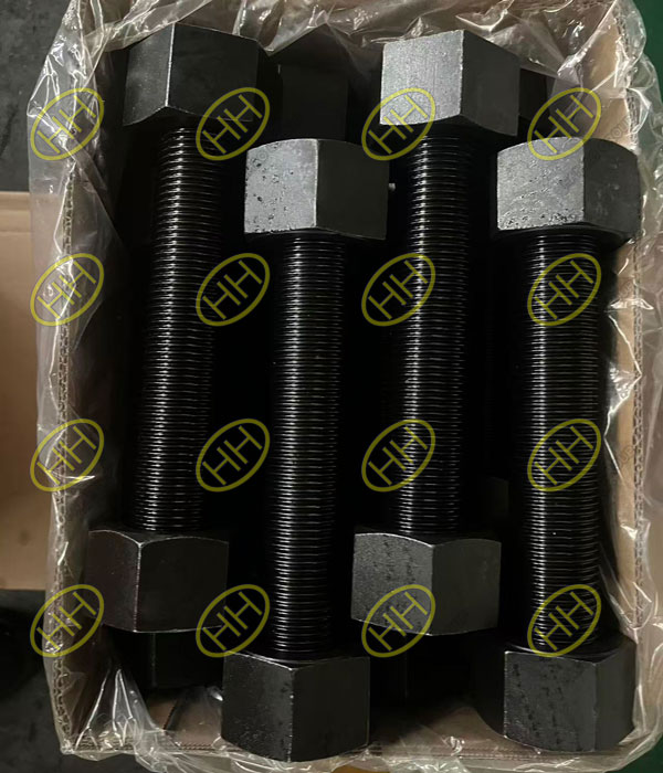 ASTM A320 L7 Stud Bolts with ASTM A194 Gr.7 Nuts Shipped to Russia for Low-Temperature Pipeline Applications